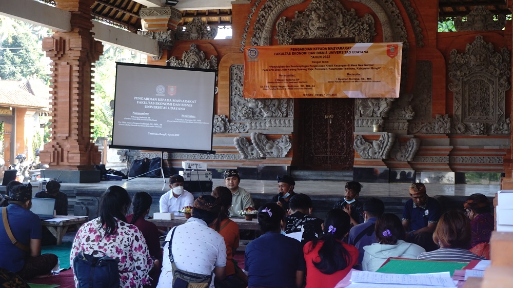 Help Improve Financial Management, FEB Unud Holds Counseling in Tembuku District Bangli